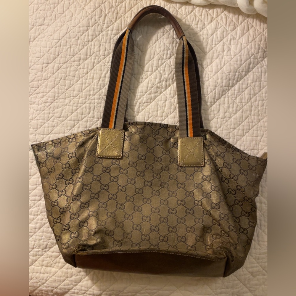 Gucci Metallic Gold Tote with GG Pattern - Picture 2 of 8
